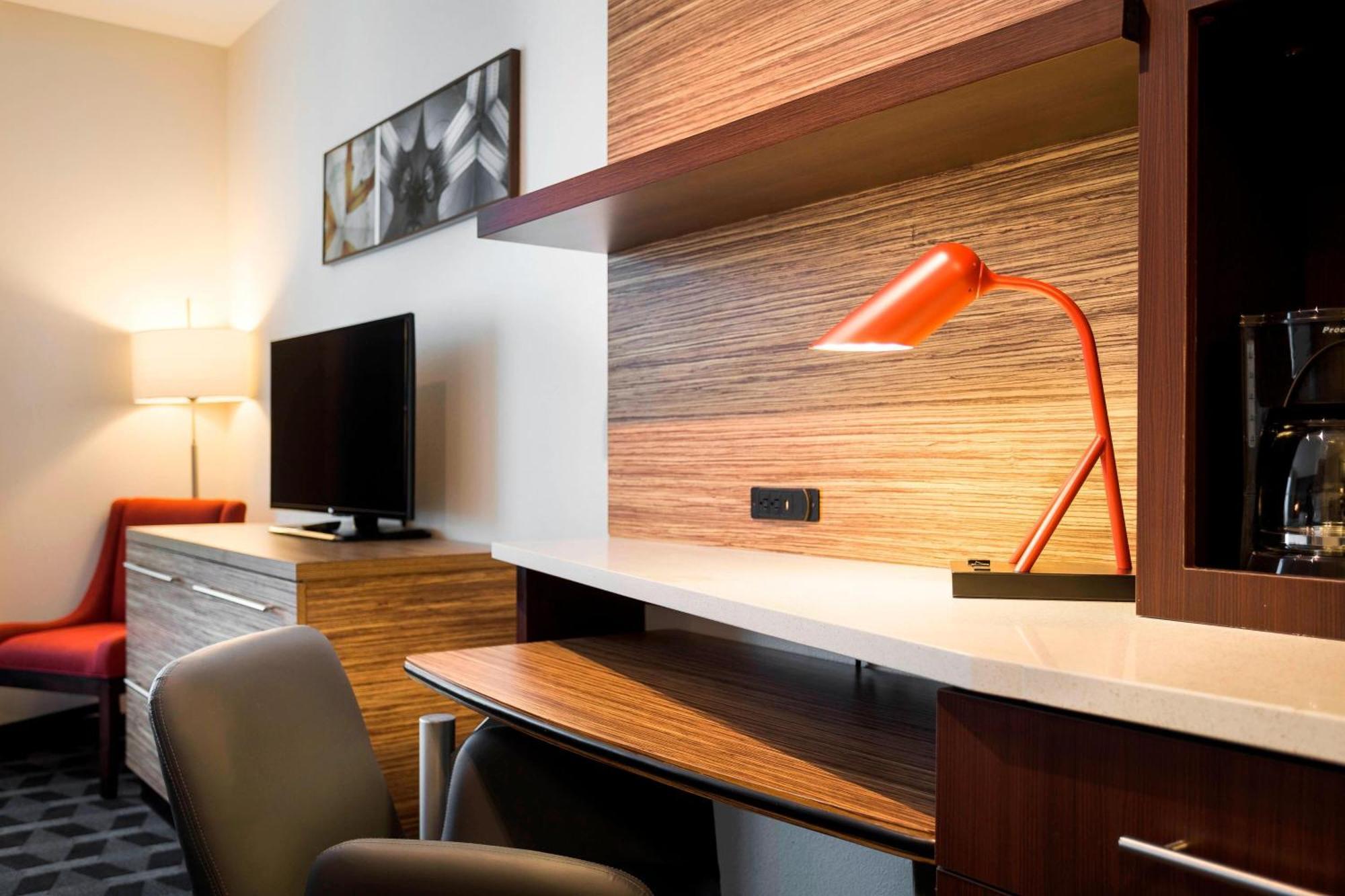 Towneplace Suites By Marriott San Mateo Foster City Esterno foto