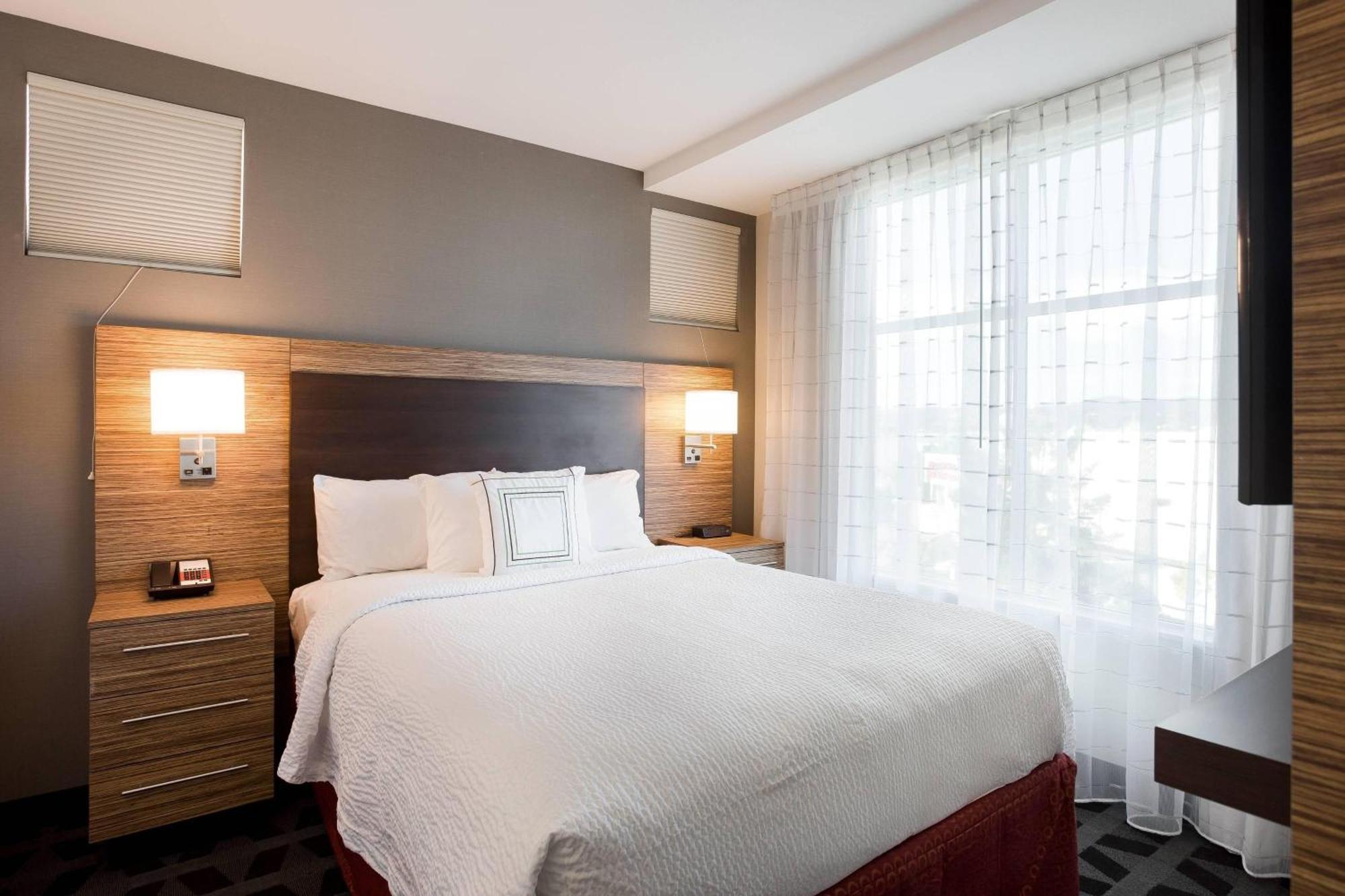 Towneplace Suites By Marriott San Mateo Foster City Esterno foto